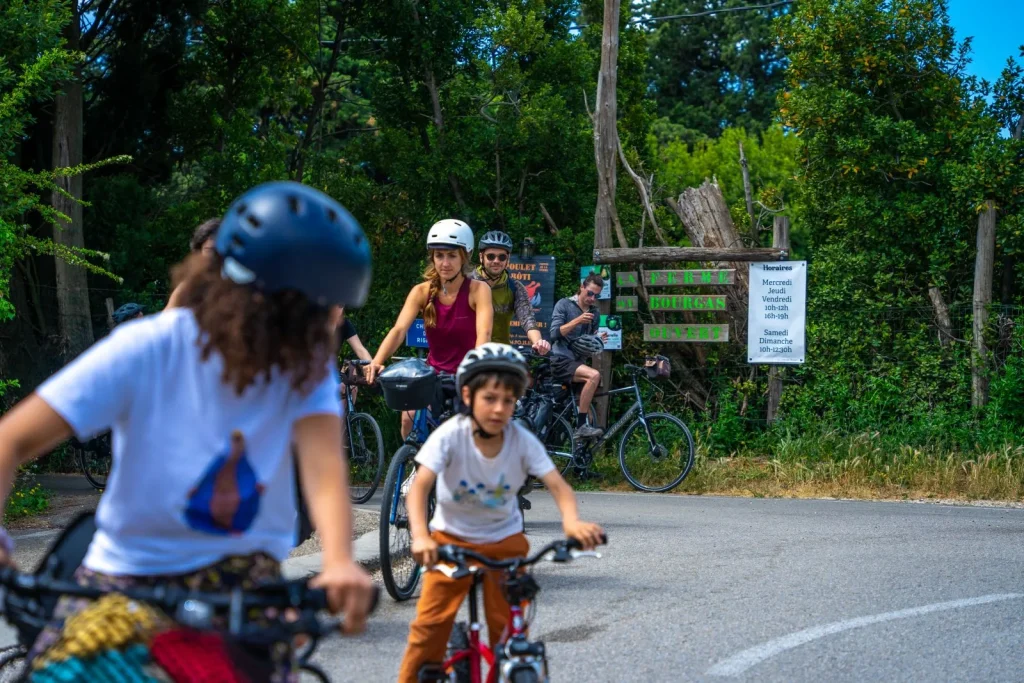 balade vélo pont du gard ont avignon famille