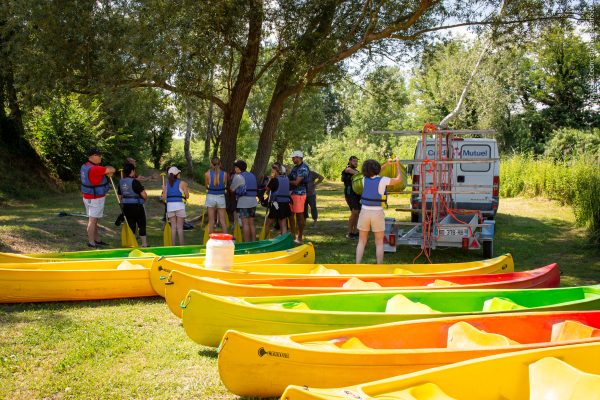 Activités nautiques autour d’Avignon : canoë, paddle, croisières et sensations fortes