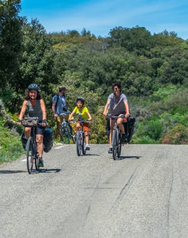 balade vélo pont du gard ont avignon famille