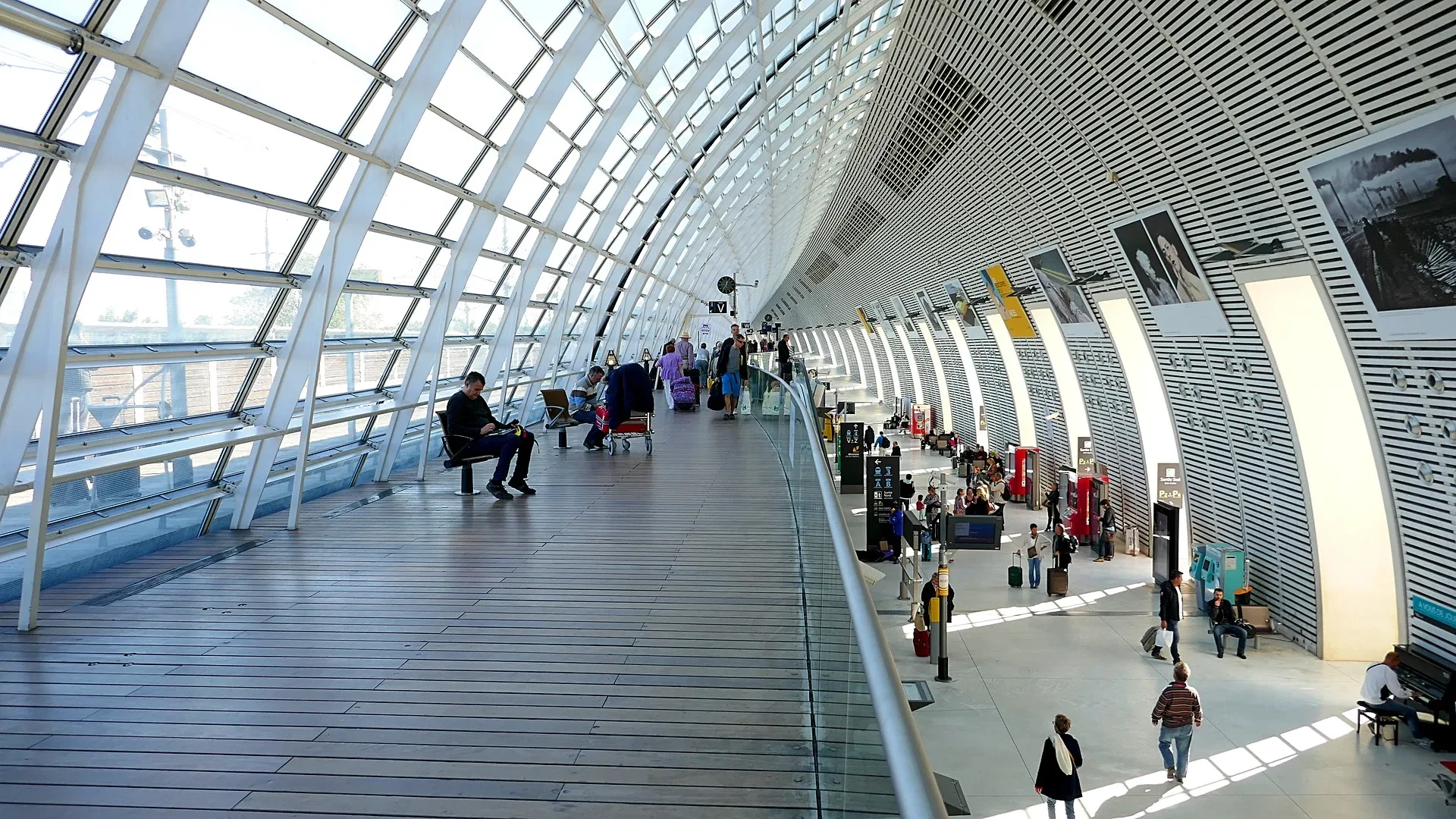 gare avignon tgv
