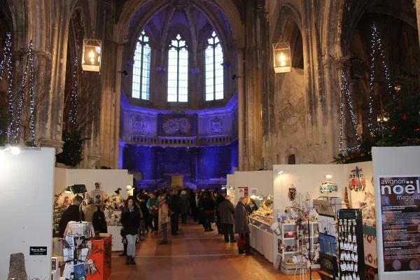 Marchés de Noël à Avignon : où dénicher des cadeaux de créateurs locaux ?