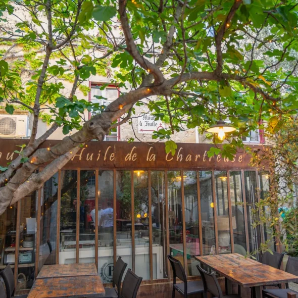 Où bruncher autour d’Avignon ? découvrez ces 5 lieux gourmands