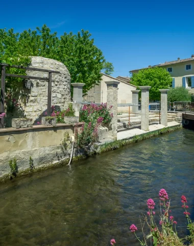 Quatre villes de caractère à découvrir autour d’Avignon