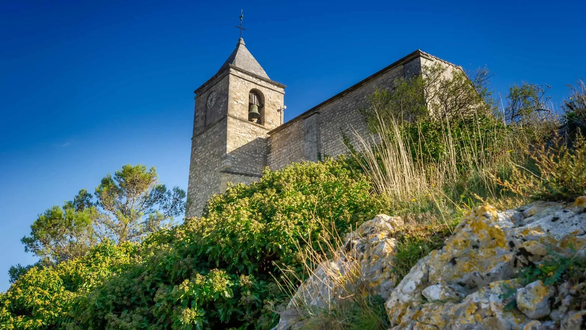 le castelas rochefort-du-gard