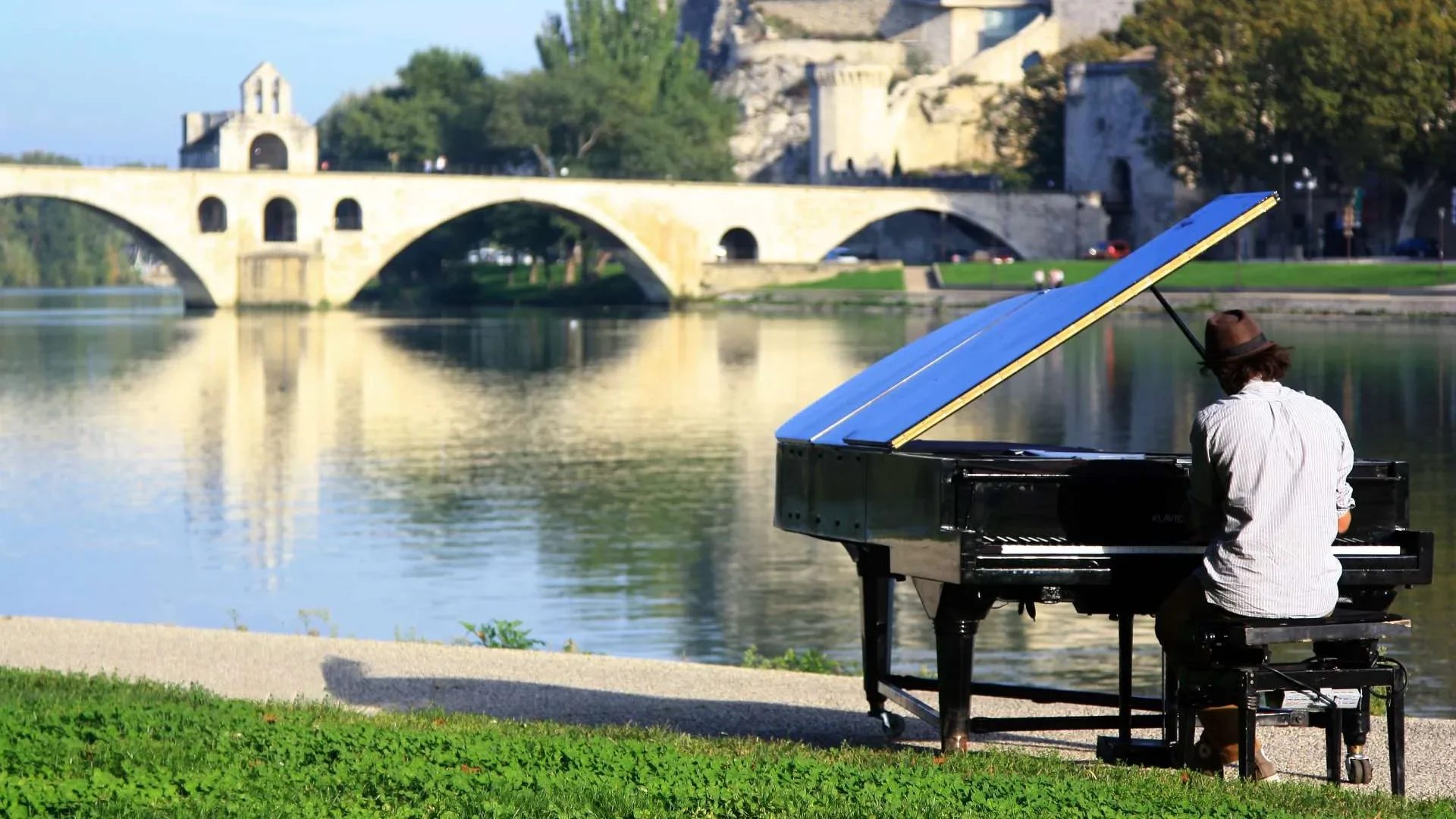 Pianiste Pont d'Avignon
