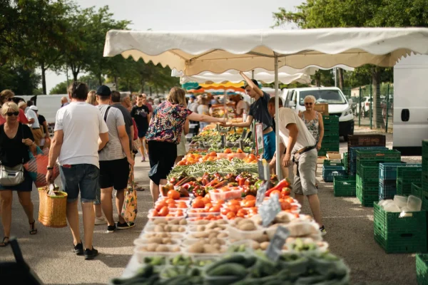 Marché agricole de Velleron
