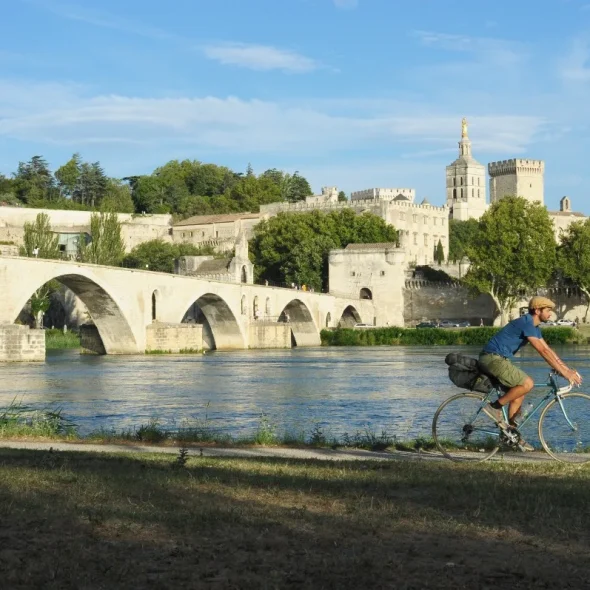 pont avignon balade velo viarhona