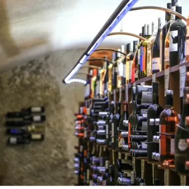 bouteilles vin cave